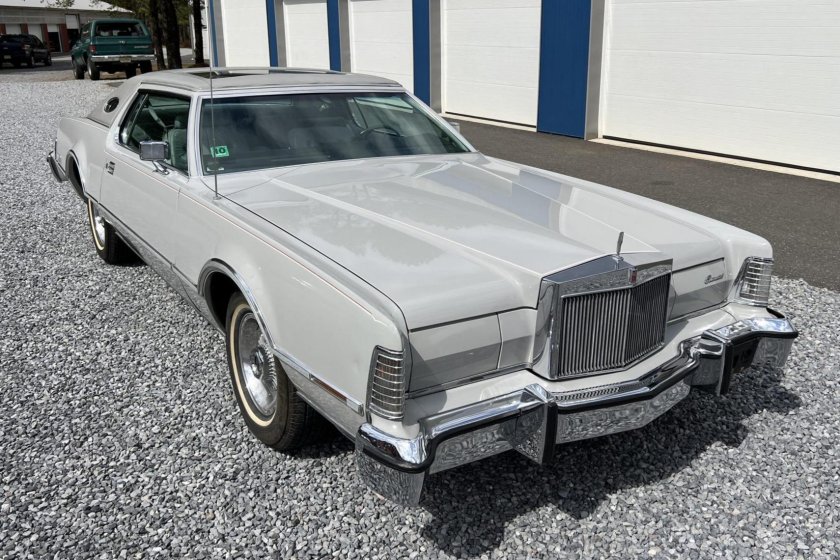 1977 lincoln continental mark v