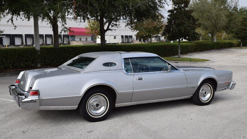 Линкольн Континенталь Марк 1975