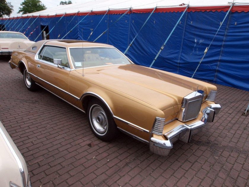 1975 Lincoln Continental Mark IV