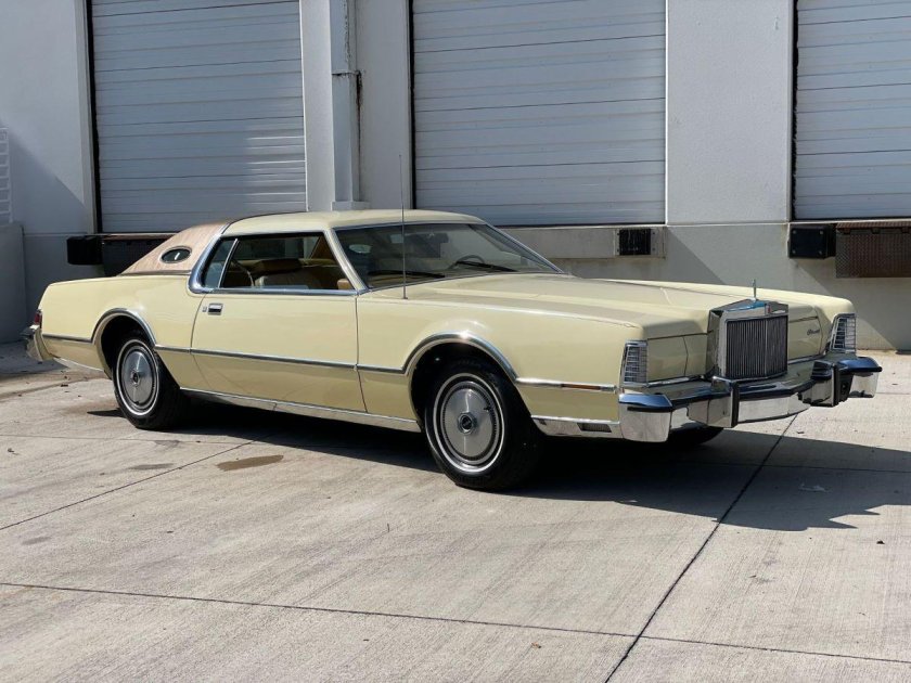 Lincoln continental mark