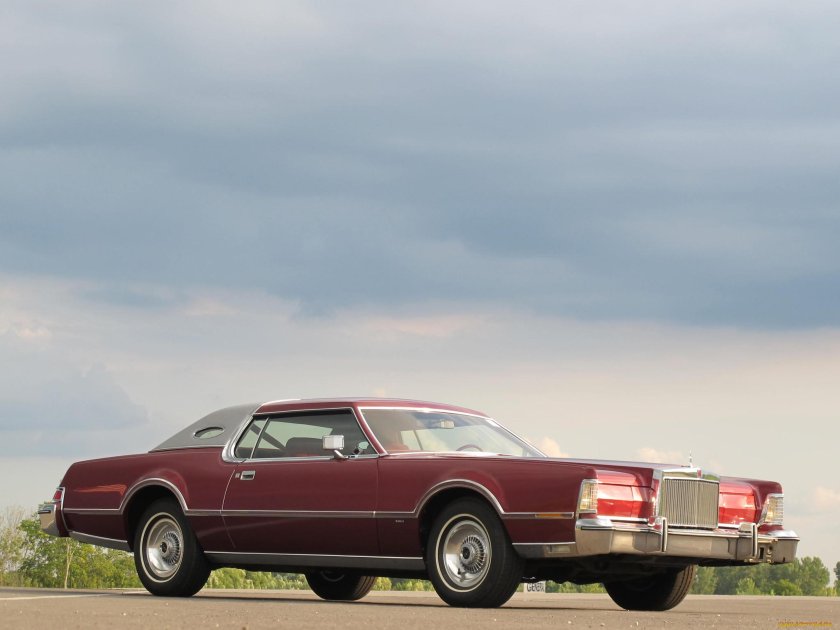 Lincoln Continental Mark IV