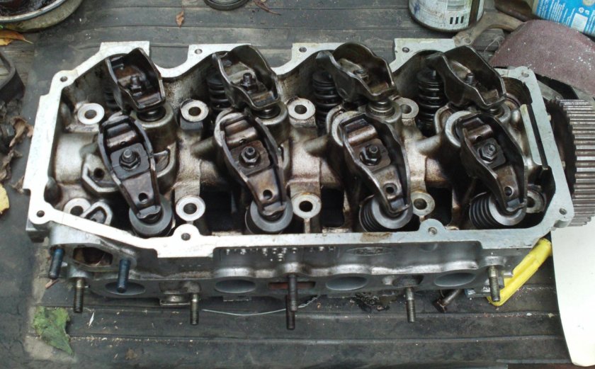 Форд CVH 1.6 двигатель