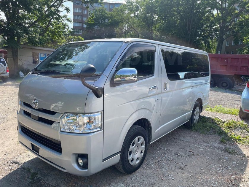 Тойота Хайс 2019