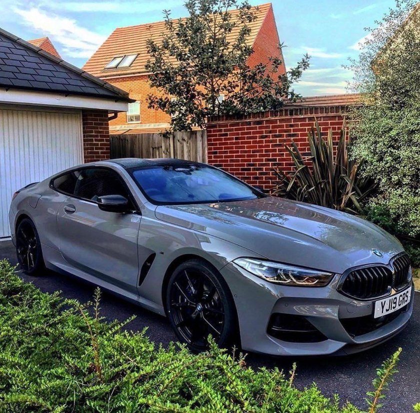 BMW m850i