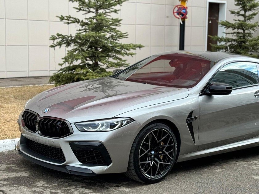 Bmw m 8 competition gran coupe