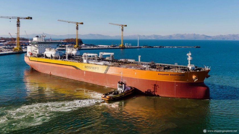 Танкер Афрамакс Владимир Мономах