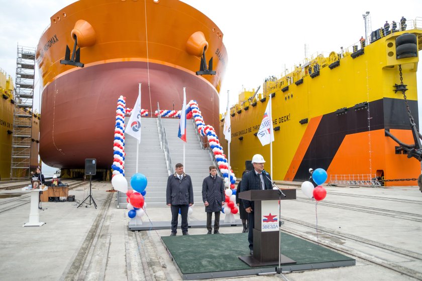 Танкер Владимир Мономах