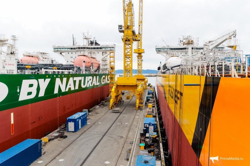 Танкер Владимир Мономах