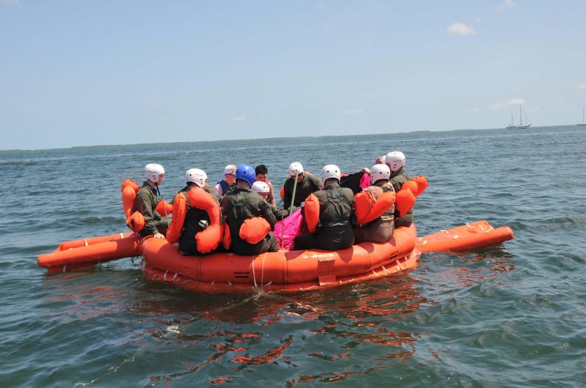 Спасательная лодка