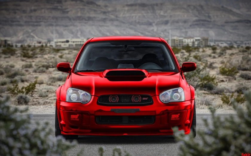 Subaru Impreza WRX STI красная