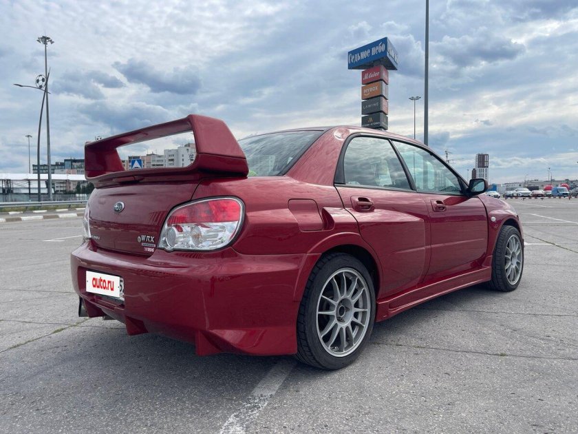 Субару импреза 2007 красная