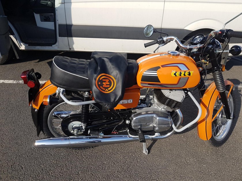 Мотоцикл cz 350 472