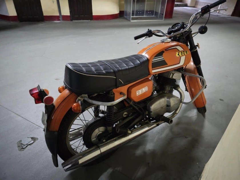 Мотоцикл cezet 350