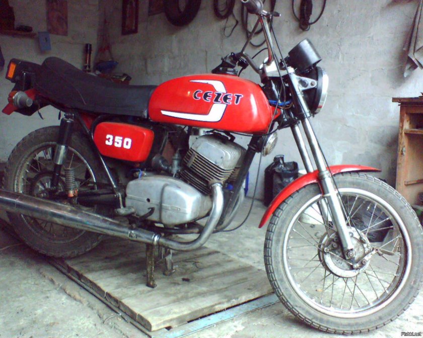 Мотоцикл Ява Чезет 350