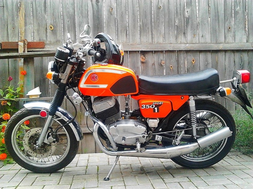 Мотоцикл Ява Чезет 350