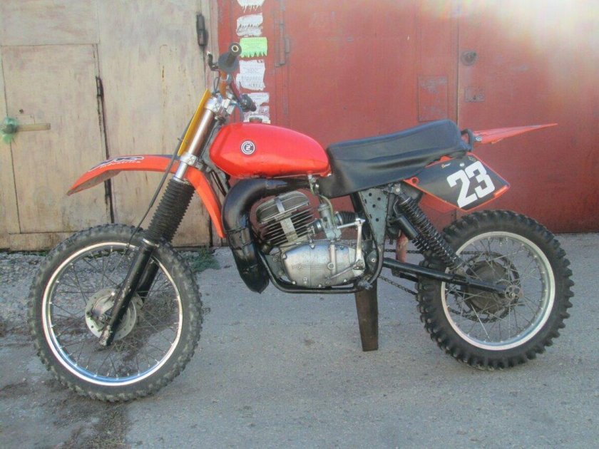 Кроссовый Чезет 500