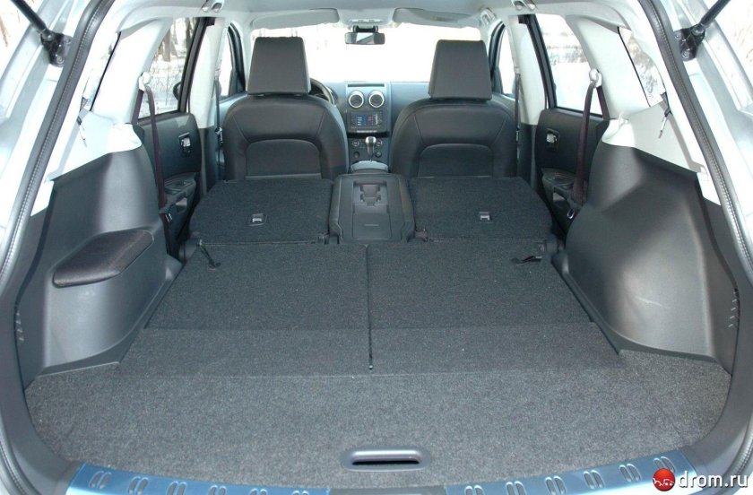 Nissan Qashqai+2 салон