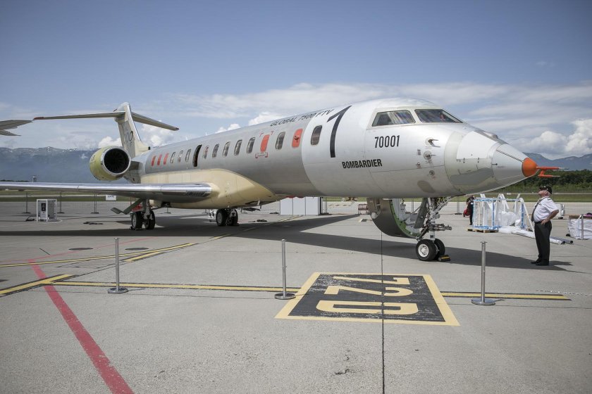 Самолет Бомбардье Глобал 7500