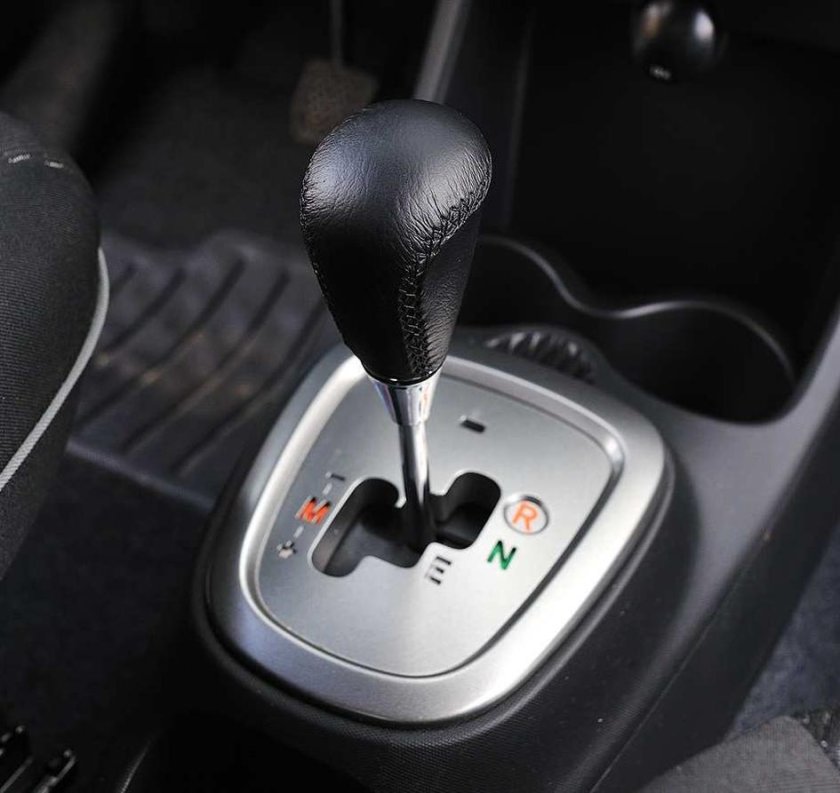 Коробка передач робот Тойота Ярис