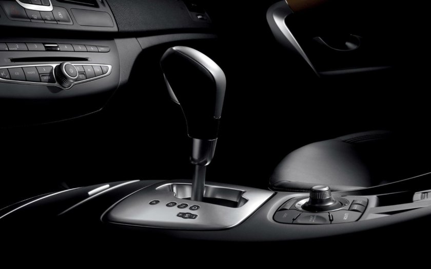 Renault Laguna 2011 интерьер