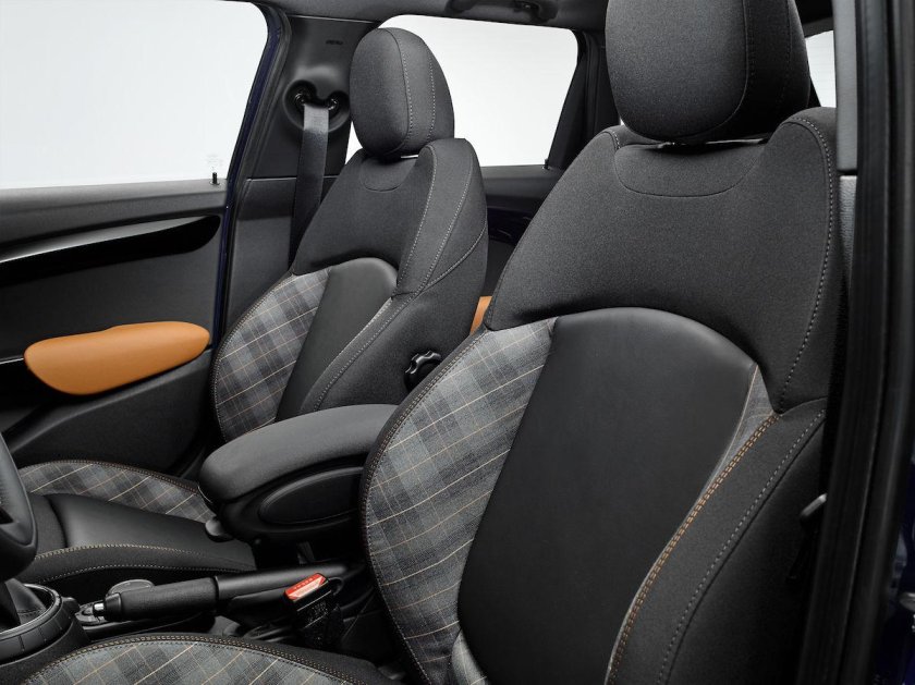 Спортивные сидения Mini Cooper