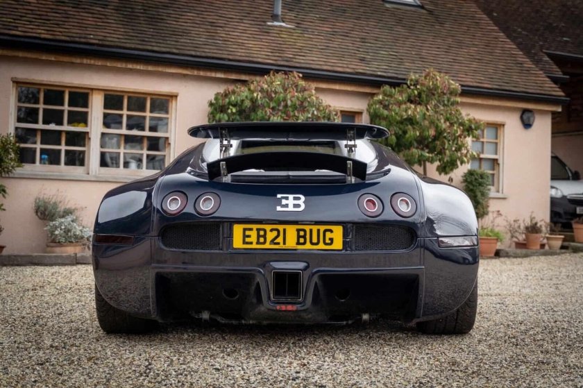 Bugatti Veyron 2003