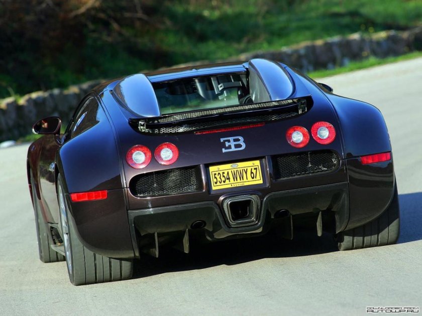 Bugatti Veyron 2005
