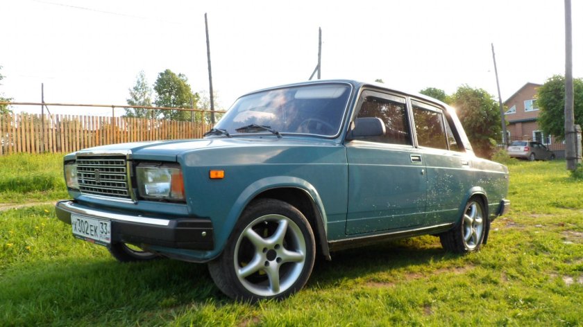 ВАЗ 2107 Петергоф 404