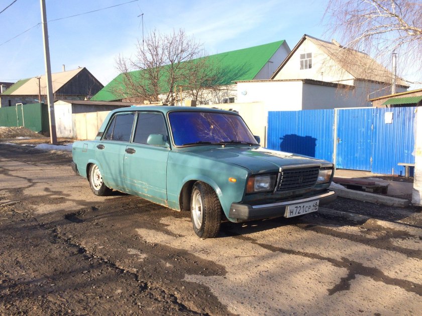 ВАЗ 2107 Петергоф 404