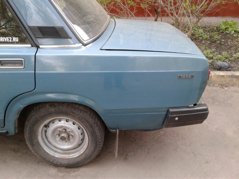 ВАЗ 2107 краска Петергоф 404