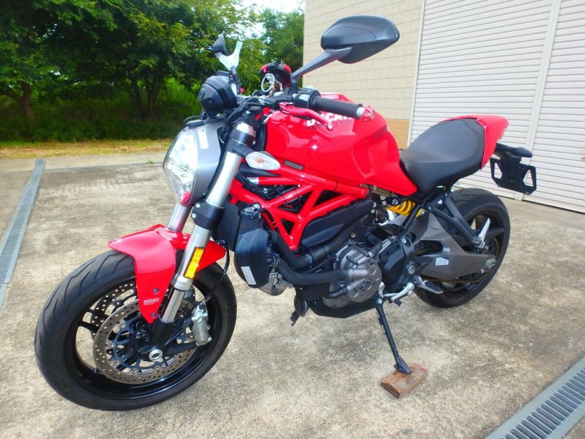 Ducati monster 821
