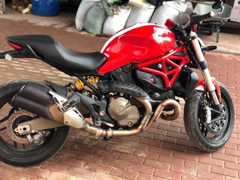 Ducati Monster 821