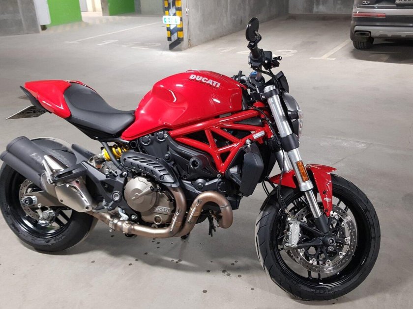 Ducati Monster 821