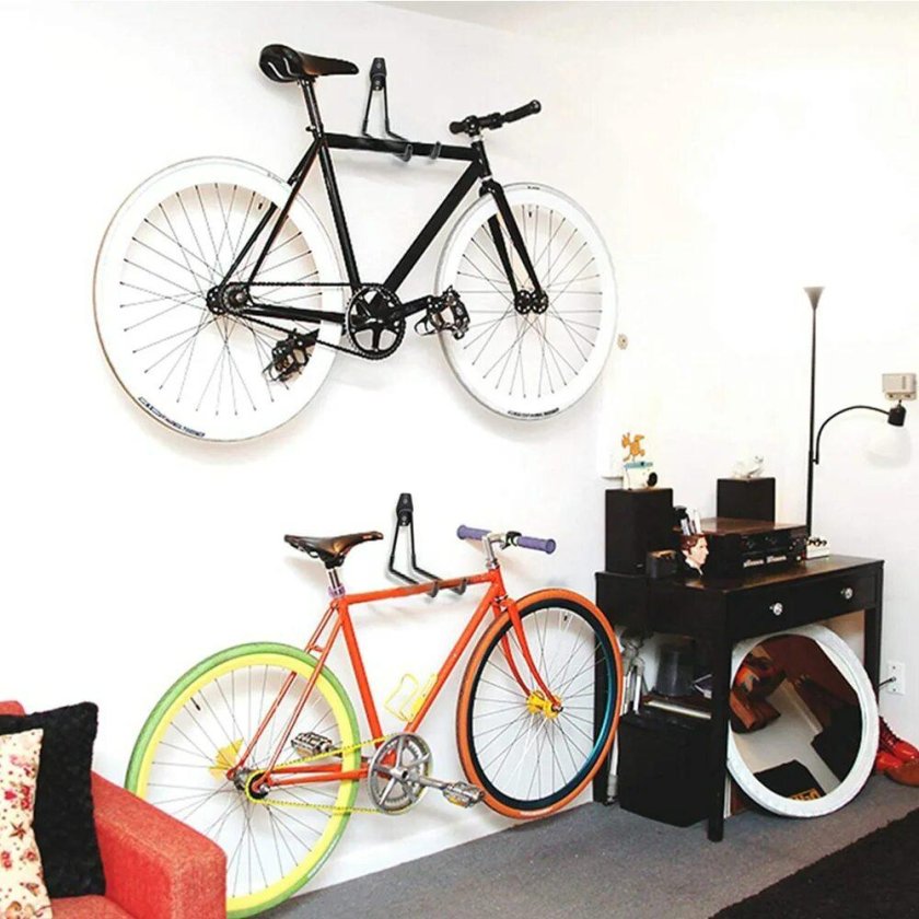 Подвесить велосипед на стену
