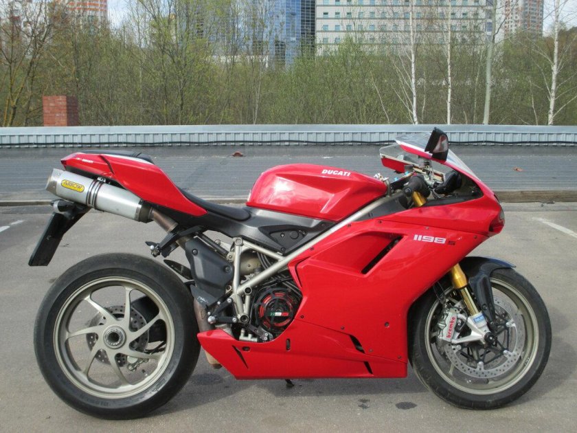 Мотоцикл ducati