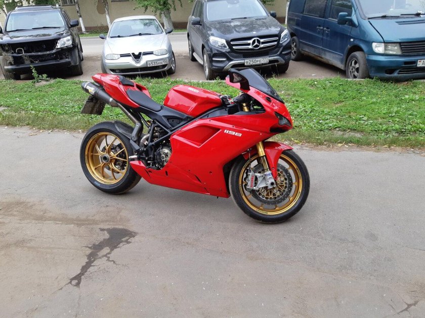 Ducati 1198