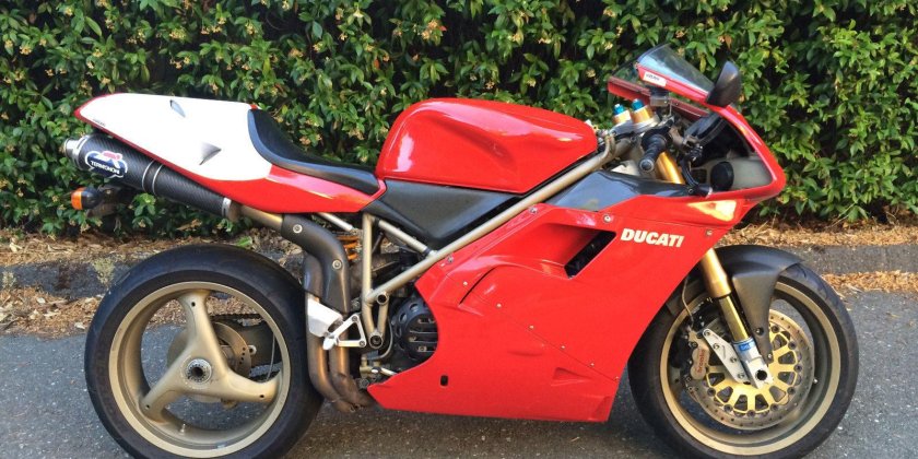 Ducati 916