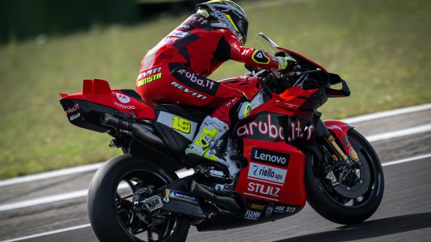 Мотоцикл прототип MOTOGP команды Ducati Corse