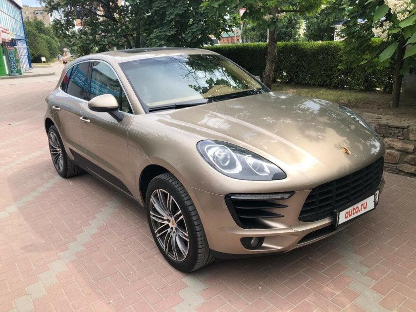 Порше бежевый