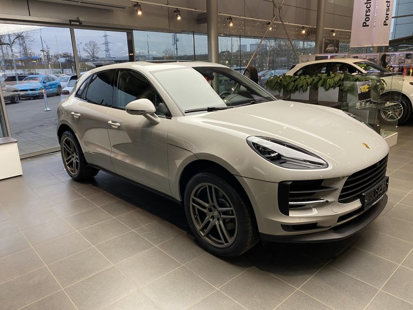 Порше Макан серый 2022