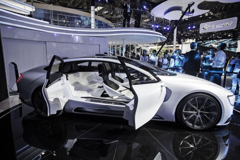 LEECO LESEE электромобиль