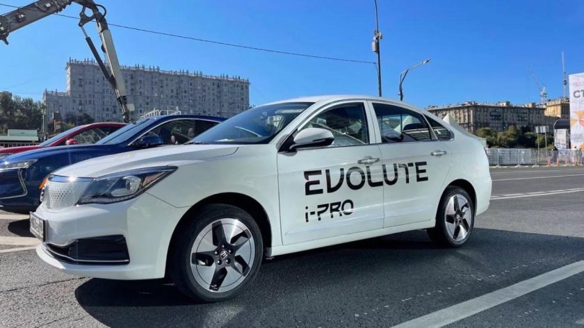 Электромобиль Эволют 2022