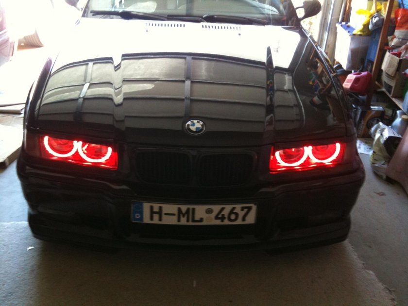 БМВ е38 красные фары