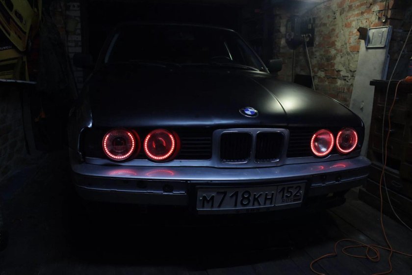 Ангельские глазки БМВ е34