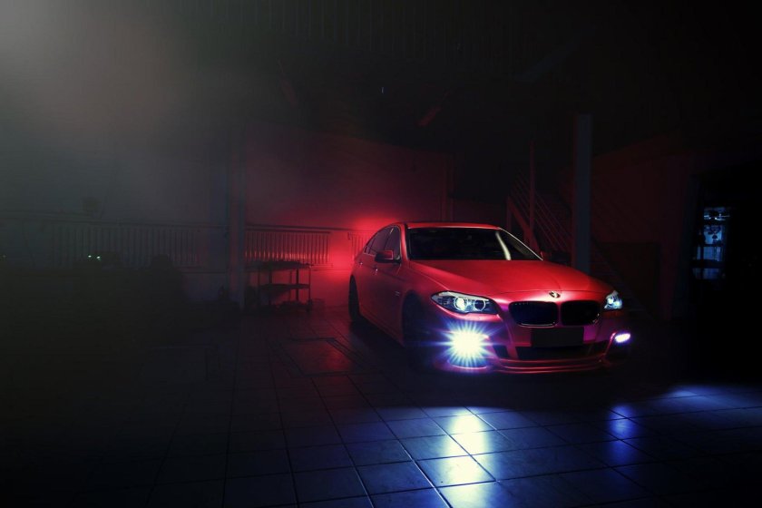 BMW m5 неон