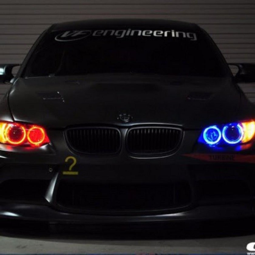 Машина в темноте