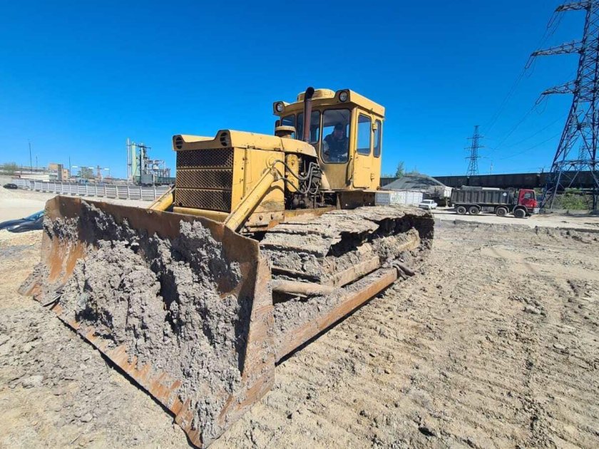 Т 130 бульдозер