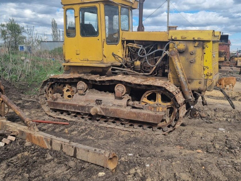 Бульдозер чтз т 170