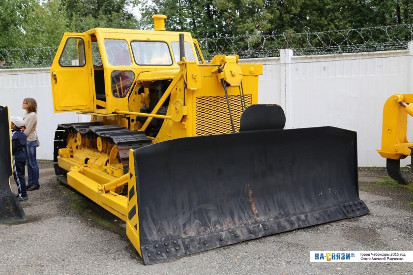 Трактор т-800 ЧТЗ