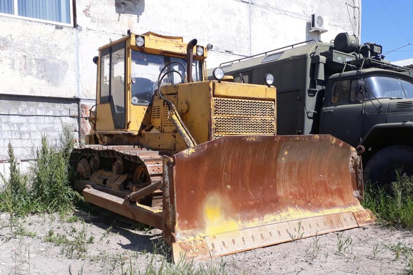 Бульдозер т10